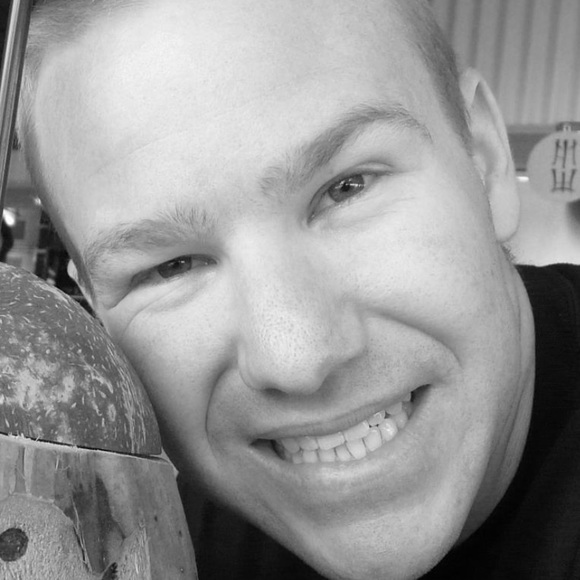 Meet your Posher, Tommy - Picture 3 of 15